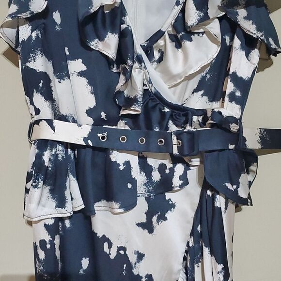 BARDOT Navy/Cream Blue Ruffle Wrap Dress - Size 6/S - Picture 3 of 9
